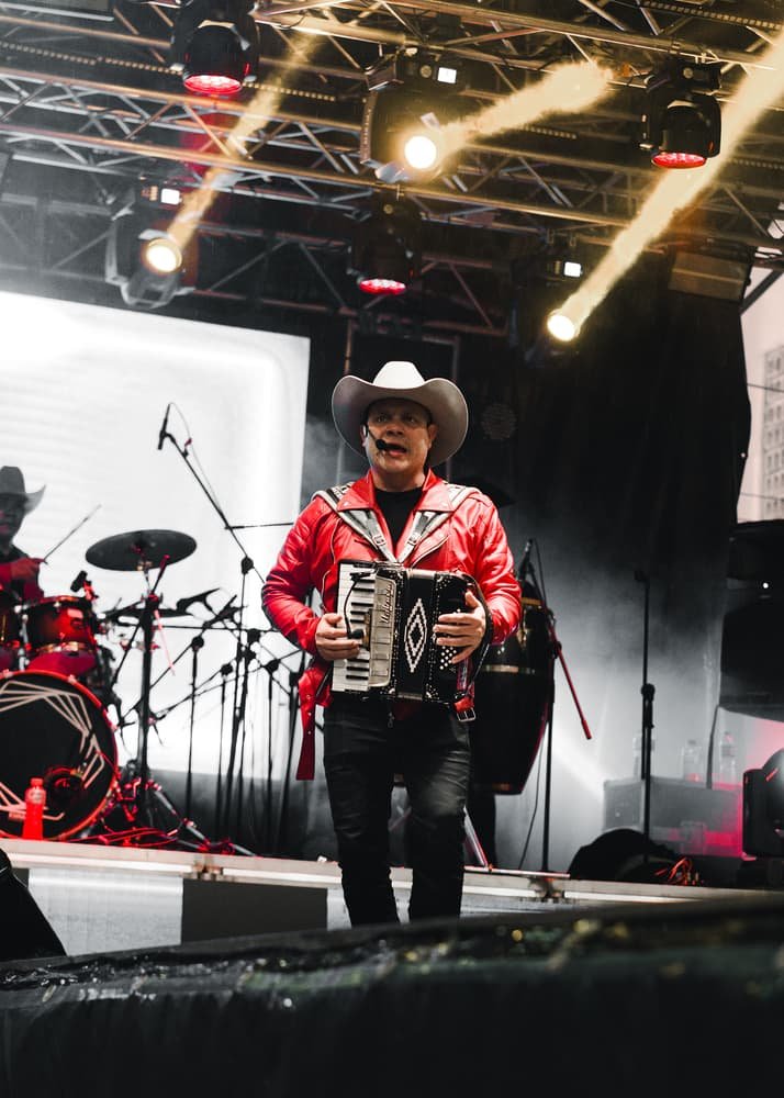 Los Hermanos Plata en concierto
