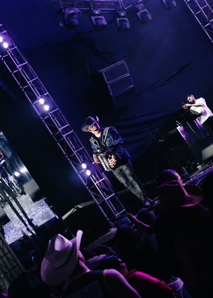 Los Hermanos Plata en concierto, foto 2